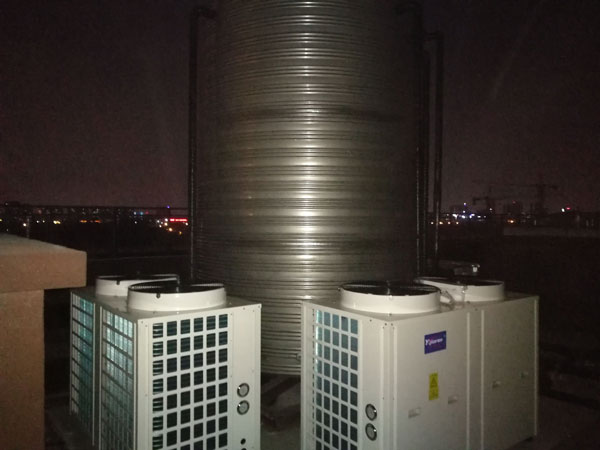 无锡贡湖湾酒店热泵热水工程