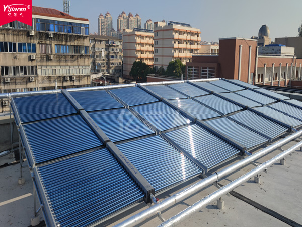 南通狮山宾馆空气能和太阳能结合热水系统竣工