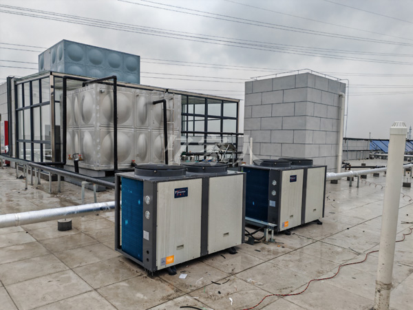 泰兴某食品厂员工宿舍太阳能配空气能热水工程竣工