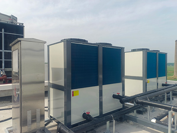 温泉泡池恒温热水工程