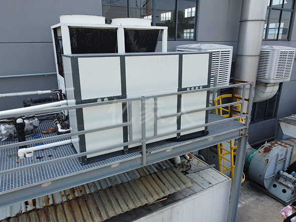 水源热泵应用在注塑件冷却定型与模具清洗工序