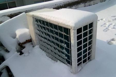 空气源热泵如何解决冬季结霜问题？