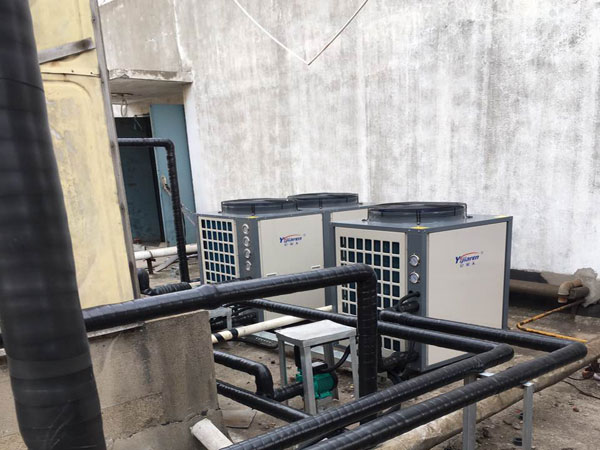 昆山吉道职工浴室12吨太阳能加热泵热水系统